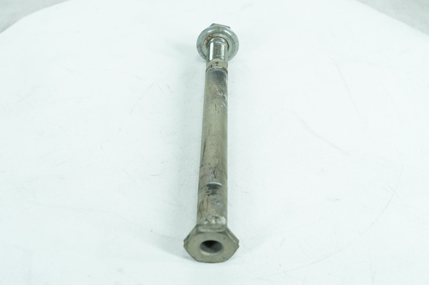 2007 - 2017 Harley-Davidson Dyna Fat Bob Rear Fork Swingarm Pivot Bolt Shaft 47641-06