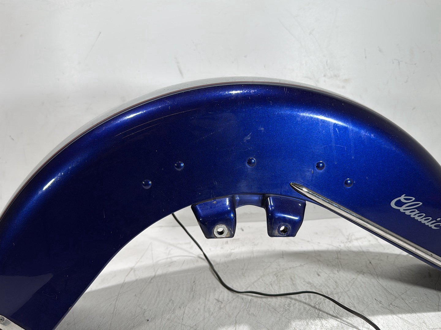 2006 Harley Touring FLHTCI Electra Glide Classic OEM Front Wheel Fender Shell Panel