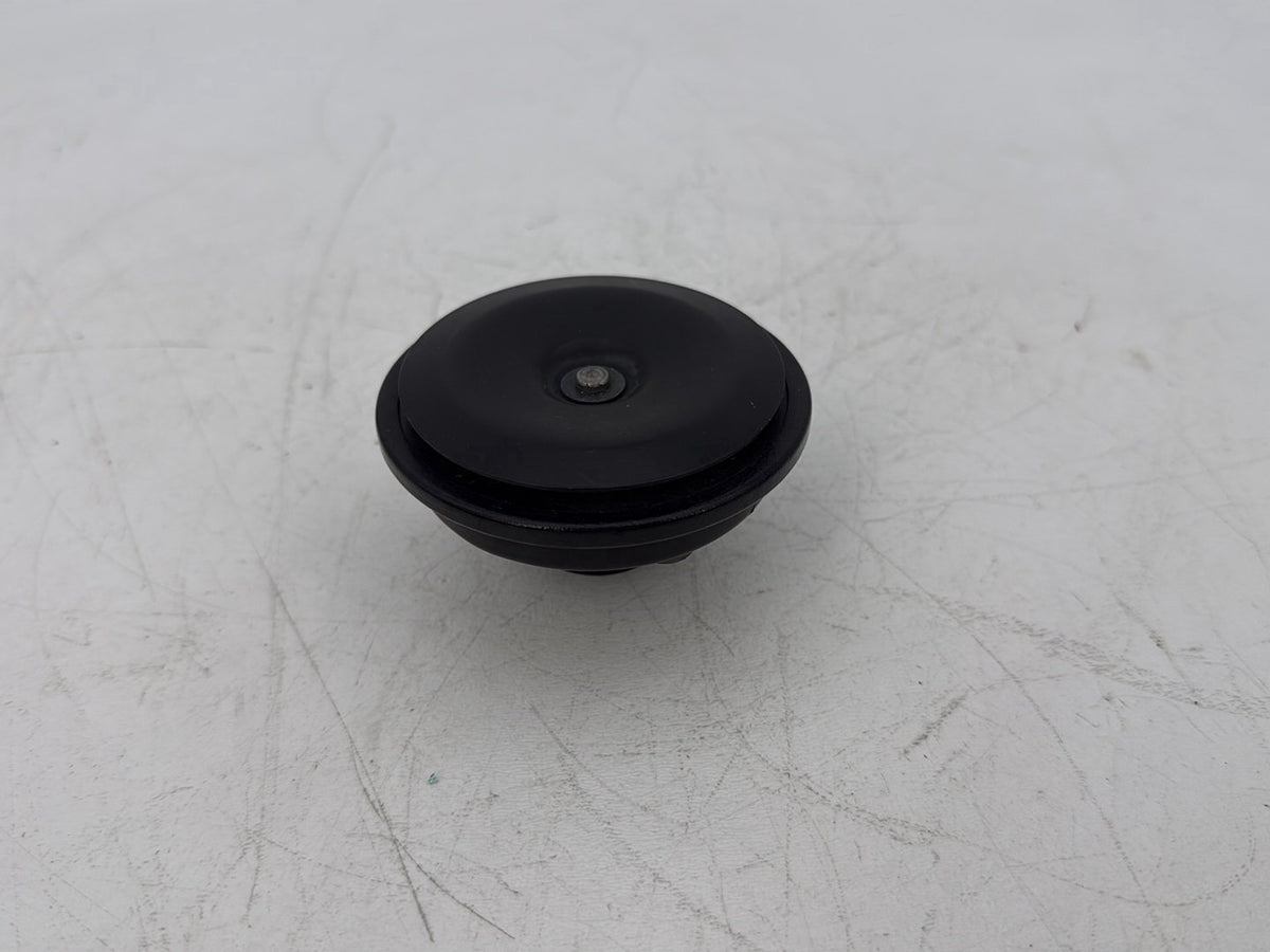 2006 Harley Sportster XL883C 883 Custom OEM Signal Horn Klaxon Beep 69043-96A