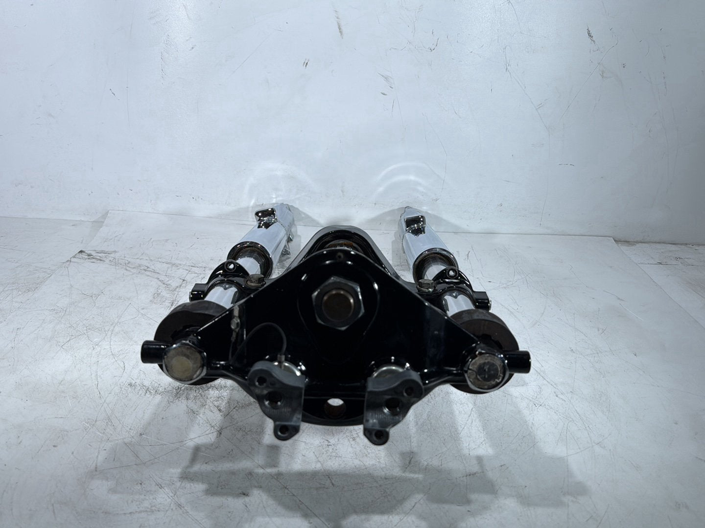 2007 Harley Touring FLHTC Electra Glide Classic OEM Front Triple Tree Set & LH RH Fork Legs Sliders