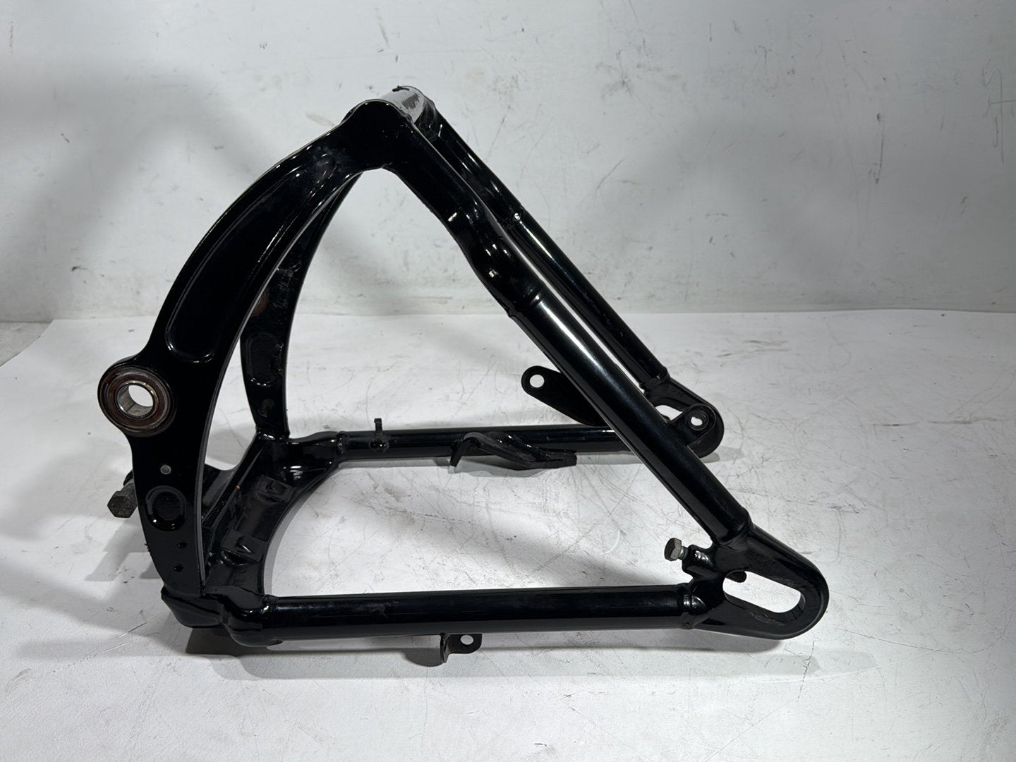2011 Harley Heritage Softail Classic FLSTC OEM Rear Fork Swingarm Swing Arm