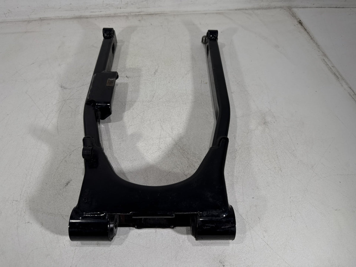 2001 Harley Electra Glide Touring Classic OEM Rear Fork Swingarm Swing Arm