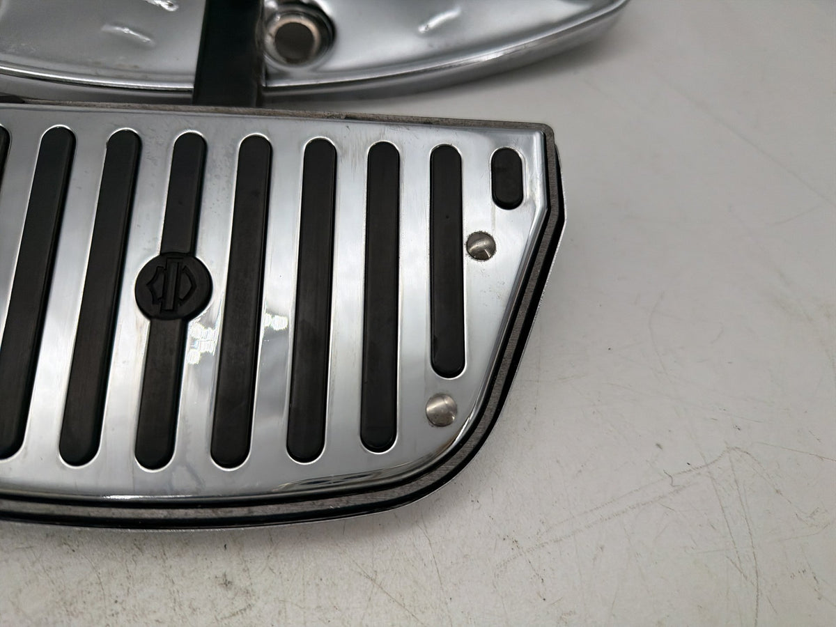 2004 Harley Electra Glide Touring Ultra OEM Left Right Driver & Pass Floorboard Foot Rest