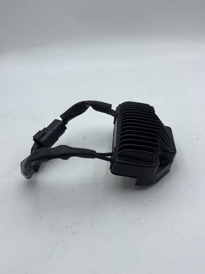2007 - 2012 Harley-Davidson Dyna Street Bob Voltage Regulator Rectifier   	74631-06