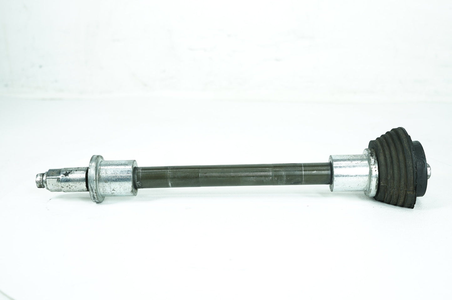 2008 - 2016 Harley-Davidson Touring Street Glide Rear Fork Swingarm Pivot Bolt Shaft 47540-11