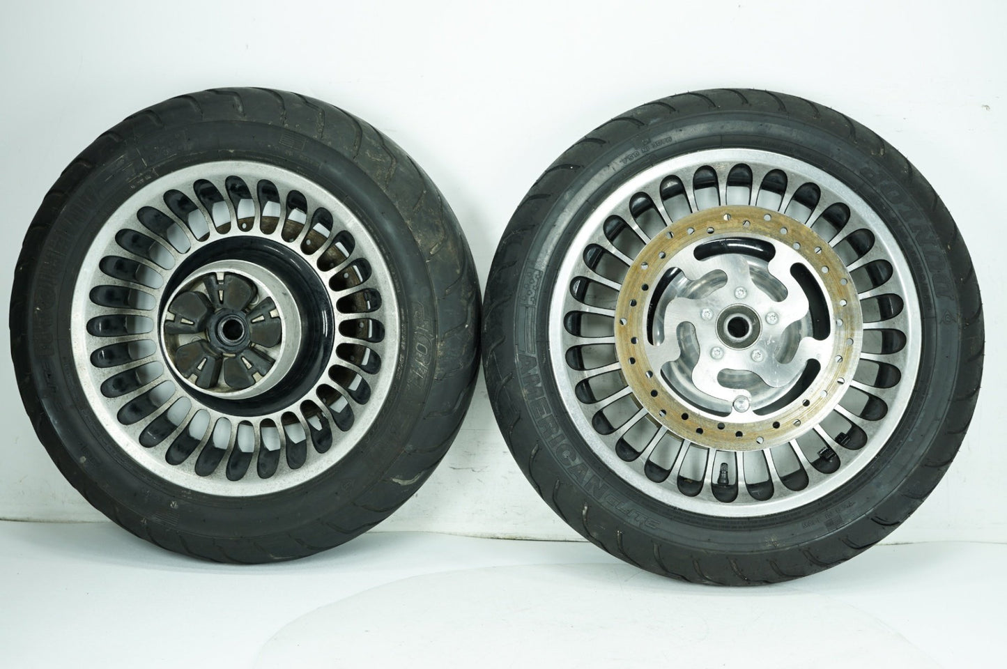 2008 - 2016 Harley-Davidson Touring Road Glide Ultra Front & Rear Wheel Rim Tire 44609-09