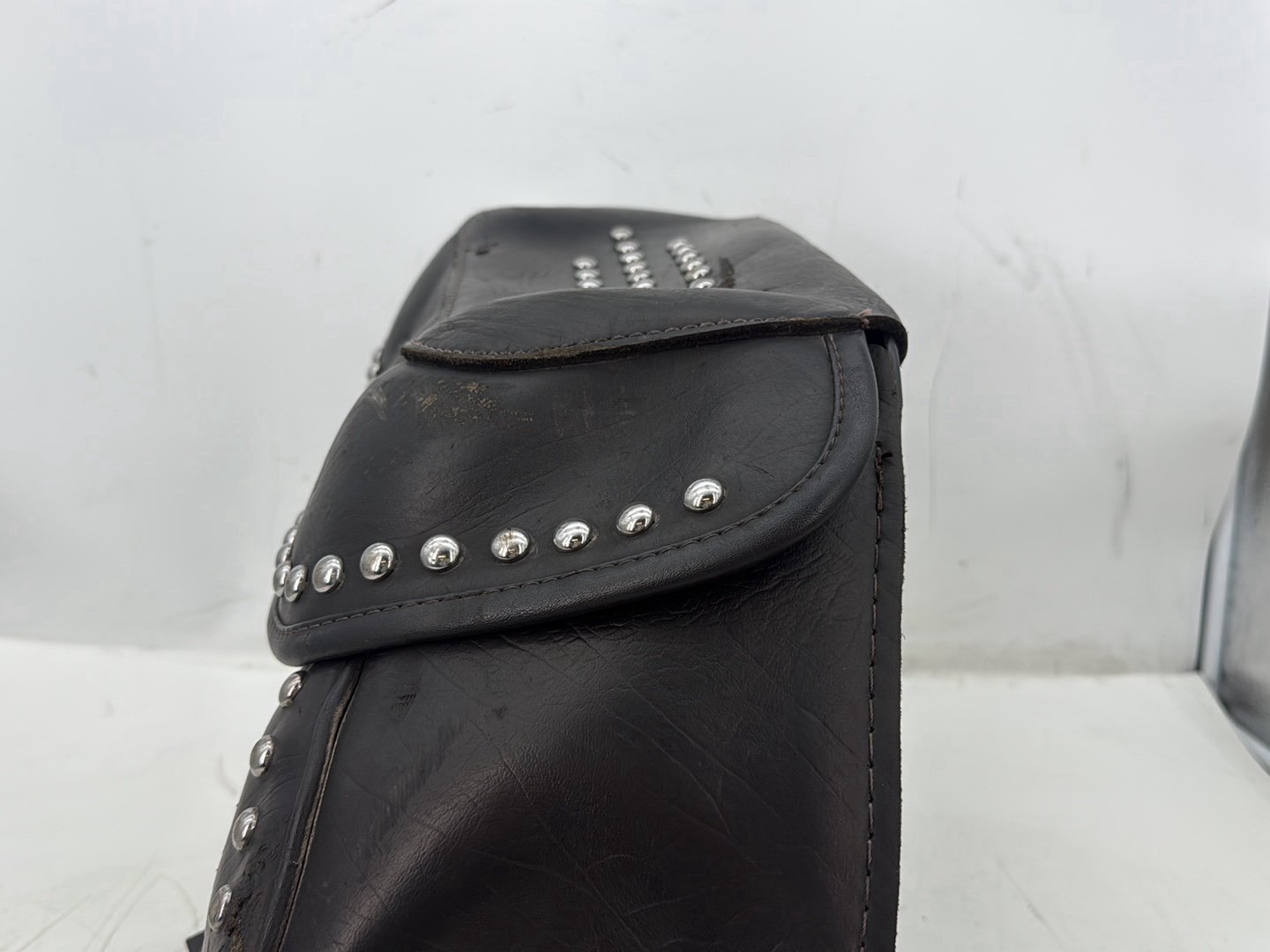 2006 Harley Softail FLSTCI Heritage Classic OEM Rear Left 1 Saddlebag Luggage Leather