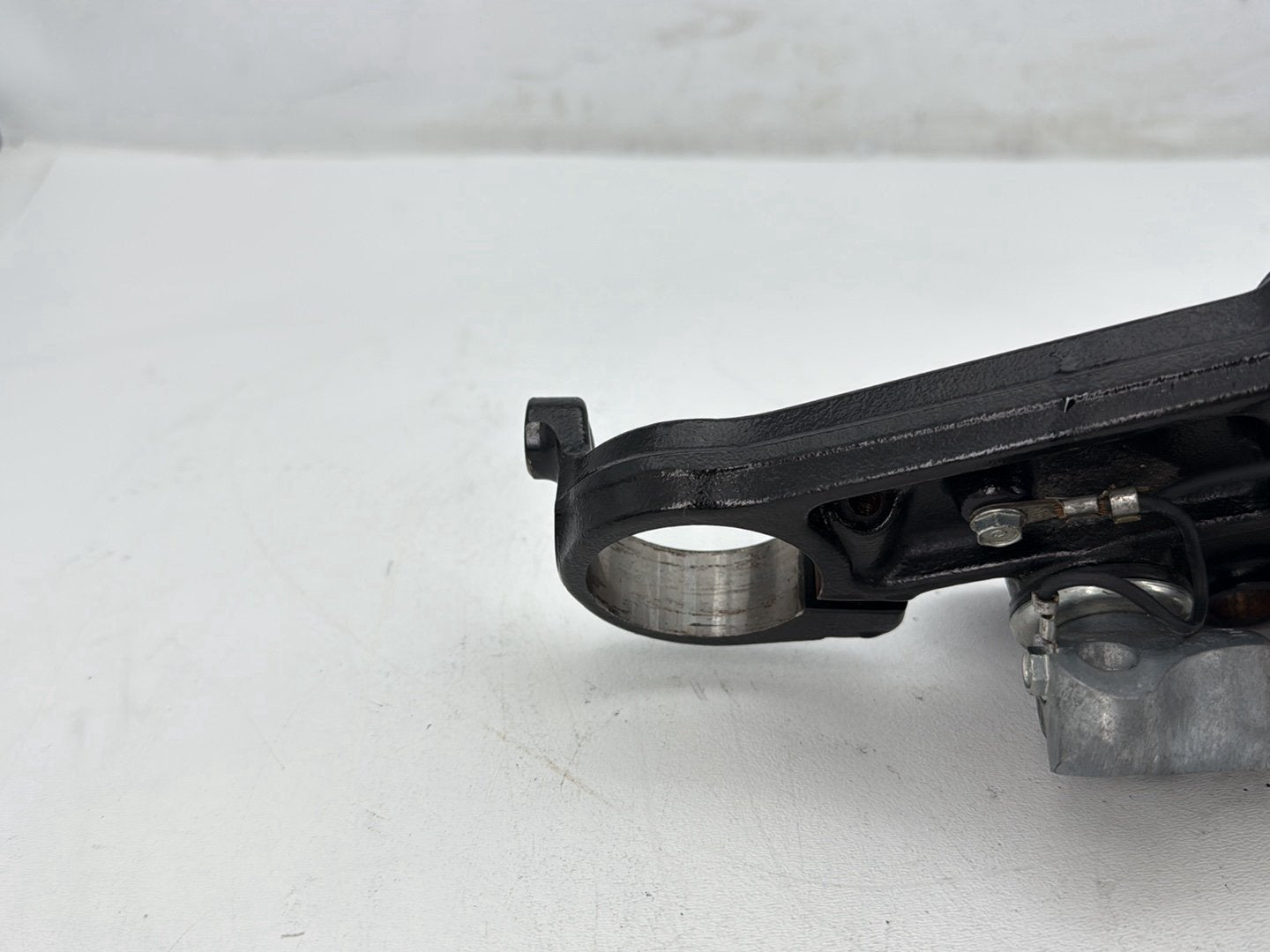 2014 Harley Electra Glide Touring CVO Screamin Eagle OEM Front Fork Upper Triple Tree Clamps
