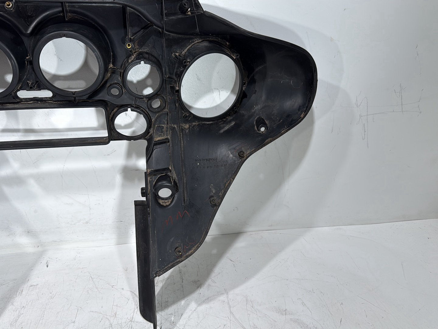 2006 Harley Touring FLHTCI Electra Glide Classic OEM Front Inner Batwing Fairing Cover