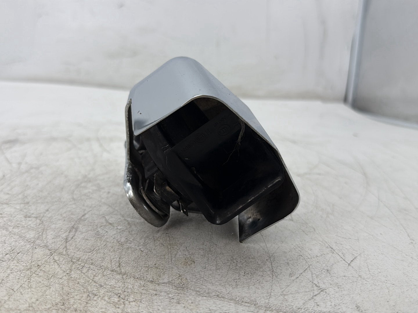 2013 Harley Heritage Softail Classic FLSTC OEM Horn Signal Klaxon Chrome Cover