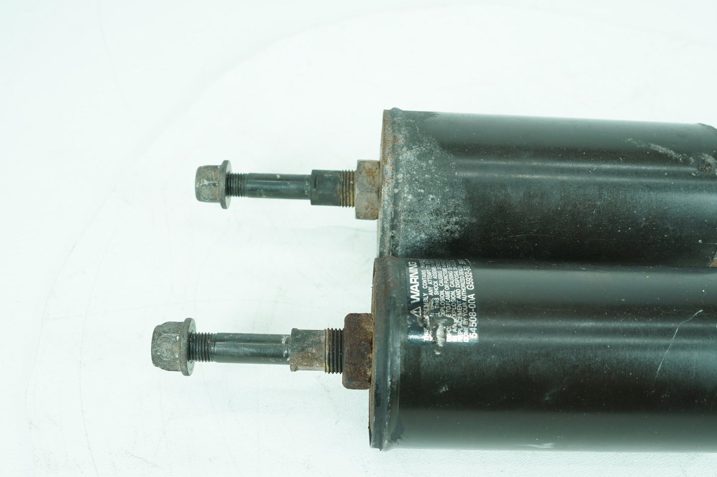 2000 - 2006 Harley-Davidson Softail Fat Boy Rear Left Right Shock Absorbers 54508-00B