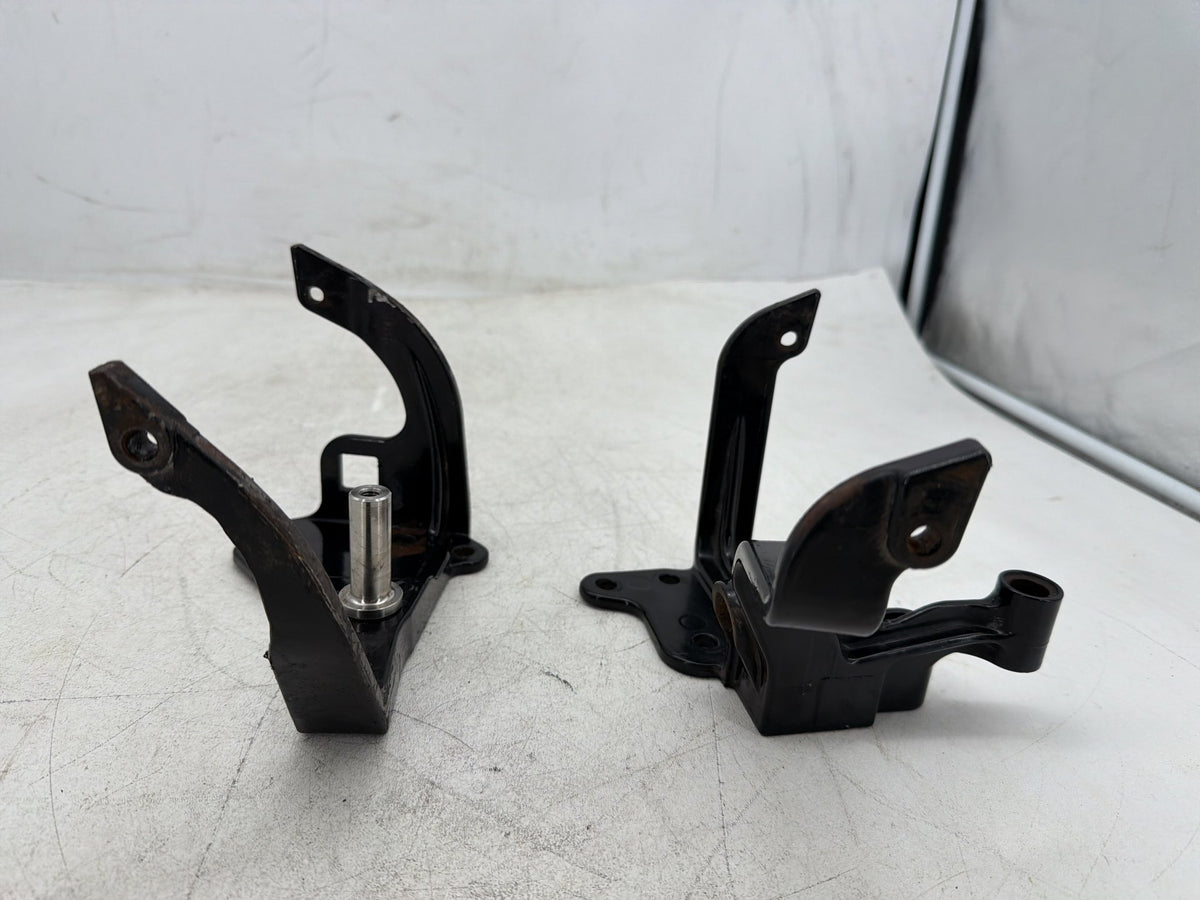 2001 Harley Fat Boy Softail FLSTF OEM Left Right Driver Footpeg Bracket Mounts