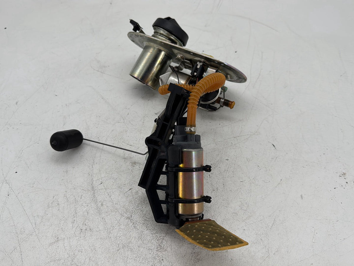 2006 Harley Street Glide Touring FLHXI OEM Fuel Pump Gas Gasoline Petrol Sending