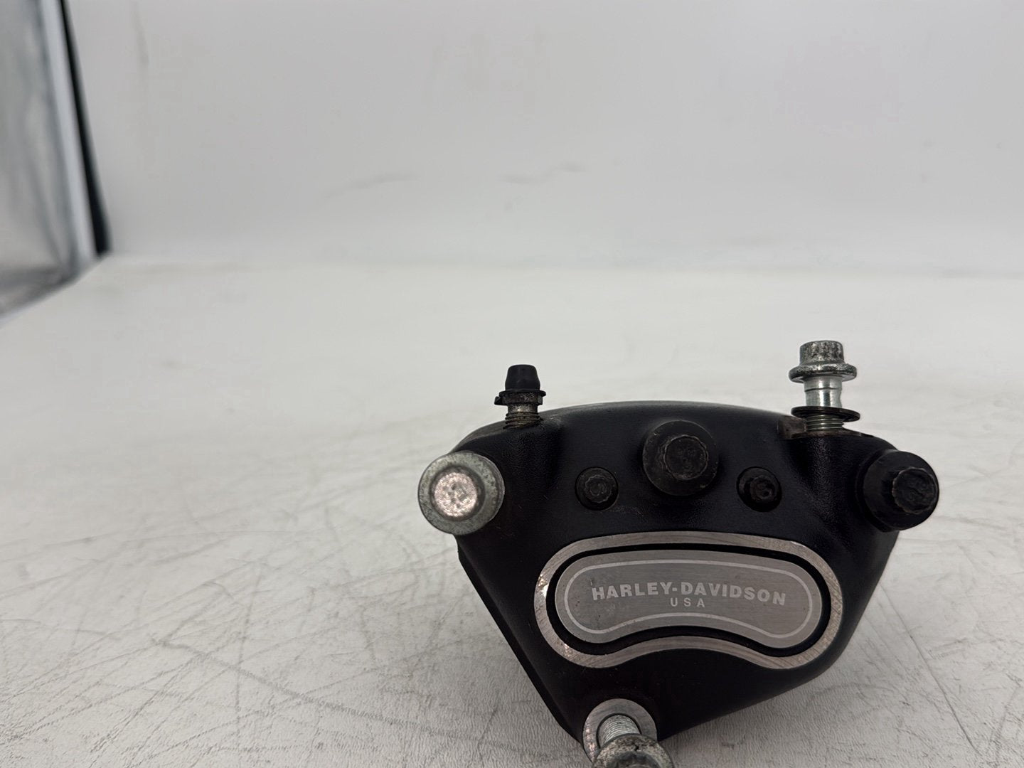 2004 Harley Touring FLHT Electra Glide OEM Front Left 1 Brake Caliper