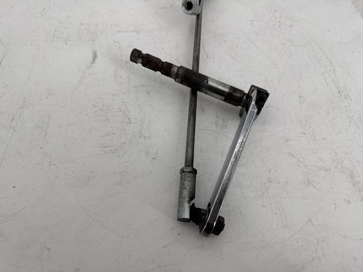 2013 Harley Street Glide Touring FLHX OEM Gear Shifter Lever Arm w/ Rod linkage