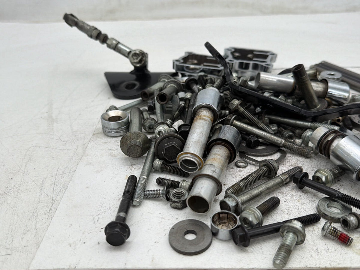 2003 Harley Touring FLHRCI Road King Classic OEM Twin Cam Engine Hardware Bolt Pushrods