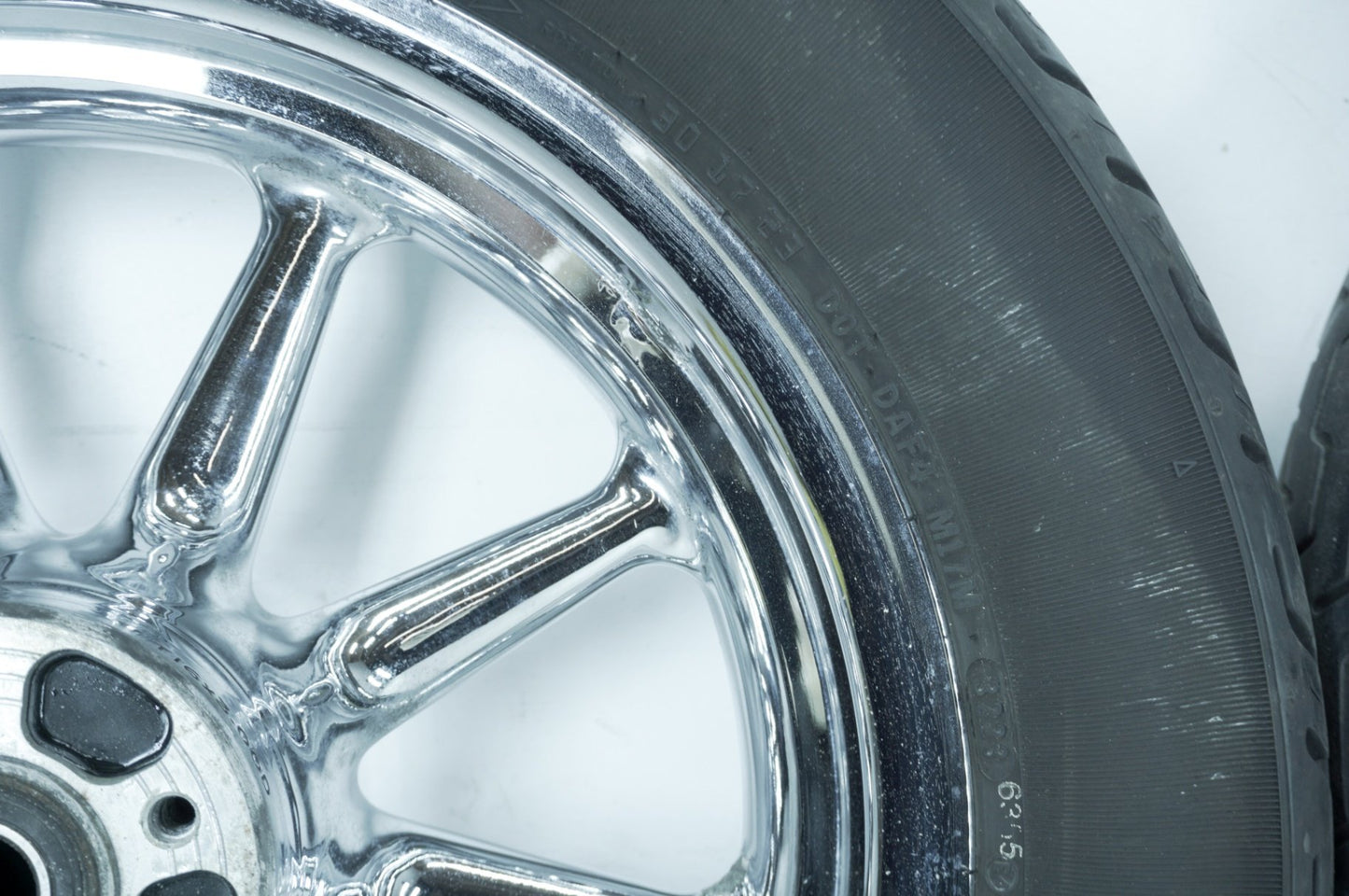 2007 - 2011 Harley-Davidson Touring CVO Electra Screamin Eagle Front & Rear Wheel Rim Tire 43539-04