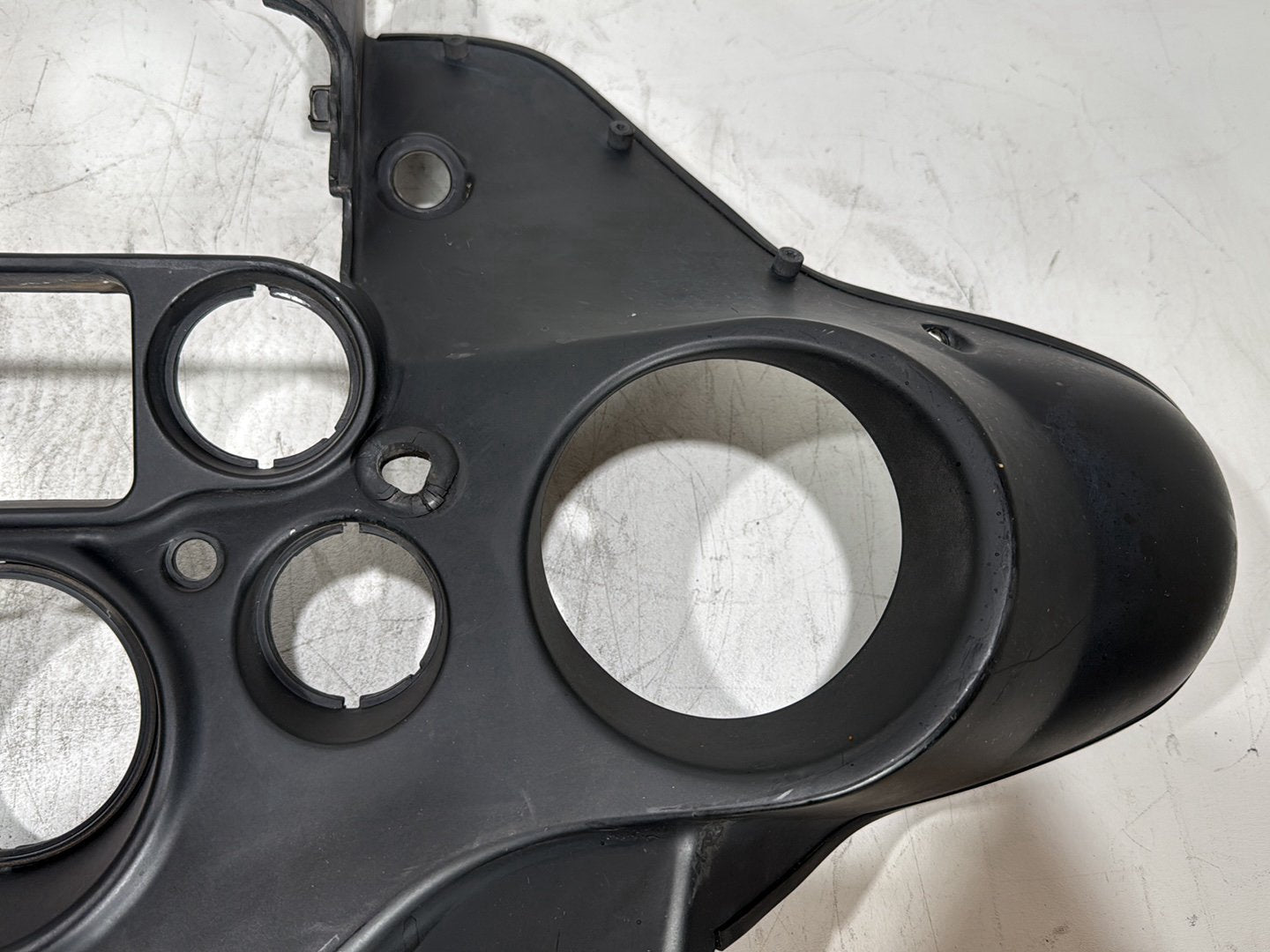2006 Harley Touring FLHTCI Electra Glide Classic OEM Front Inner Batwing Fairing Cover
