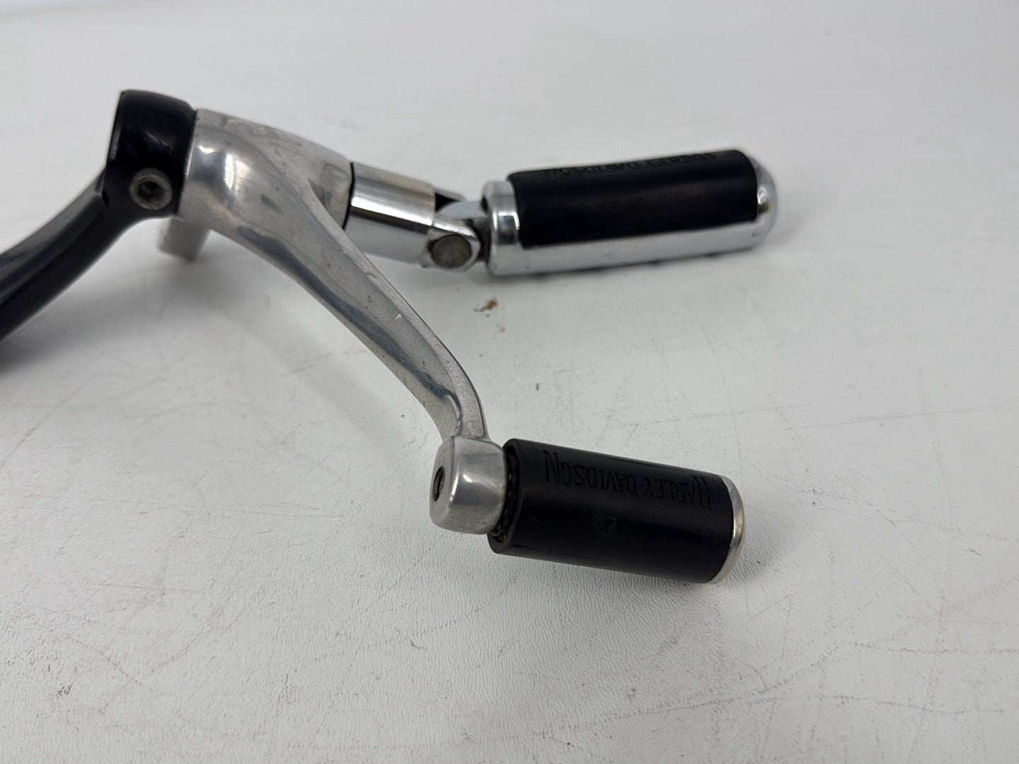2005 Harley Sportster XL883C 883 Custom OEM Left Driver Foot Controls Peg Rest