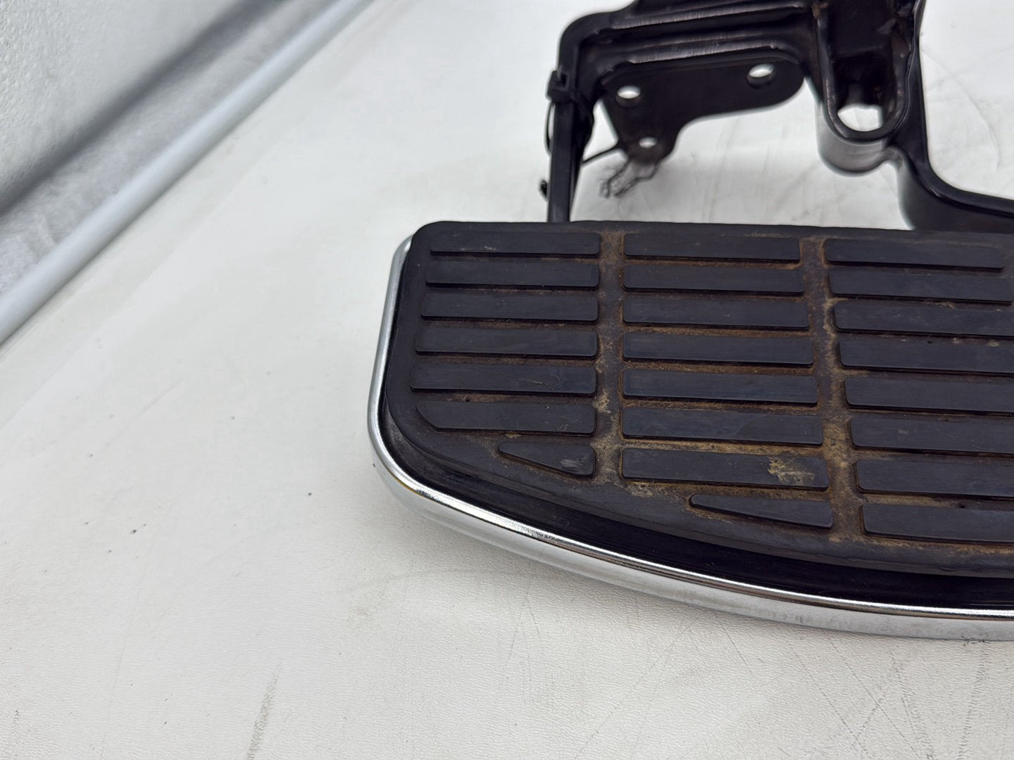 2005 Harley Heritage Softail Classic OEM Left Right Driver Floorboard Foot Rest