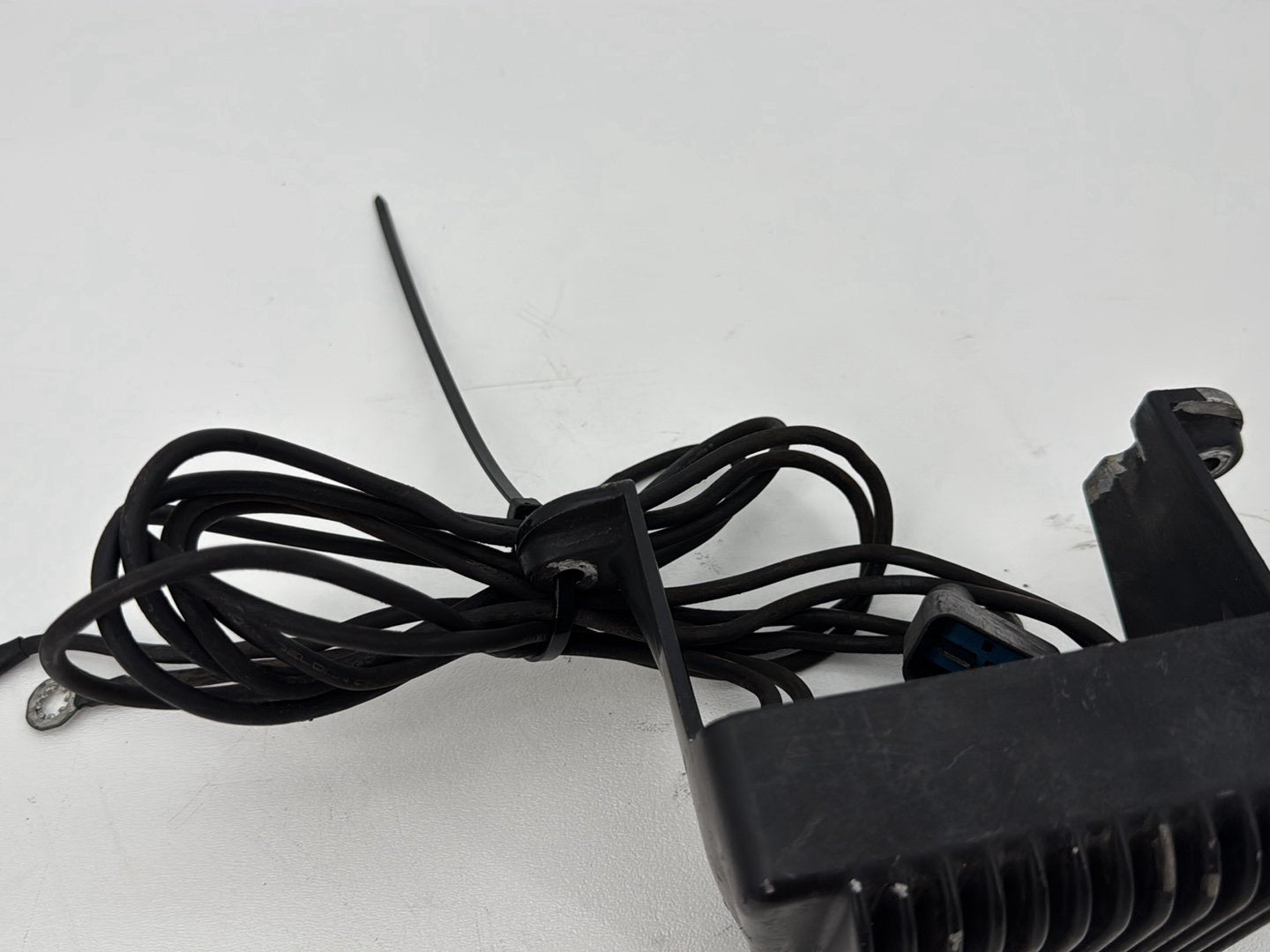 1999 - 2006 Harley-Davidson Touring Electra Glide Classic Voltage Regulator Rectifier   	74505-97A