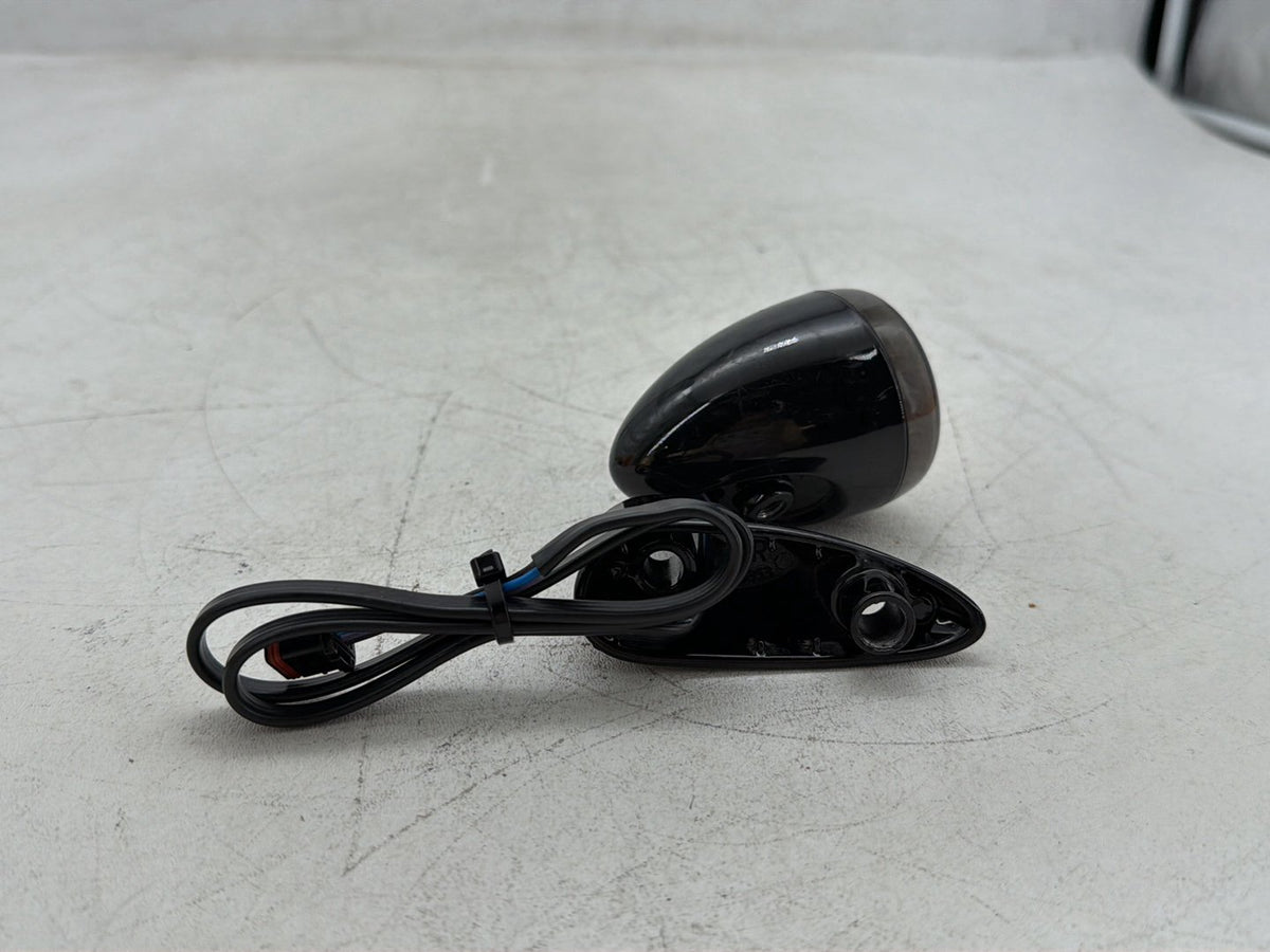 2018 Harley Road Glide Touring FLTRXS OEM Front 1 Turn Signal Indicator Blinker
