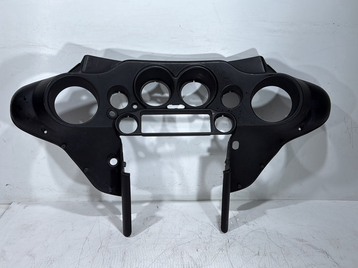 2006 Harley Touring FLHTCI Electra Glide Classic OEM Front Inner Batwing Fairing Cover