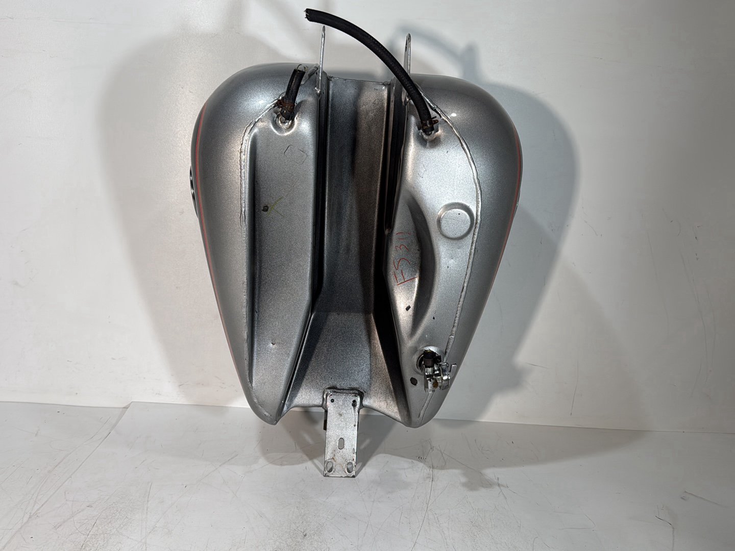 1984 - 1998 Harley-Davidson Touring Electra Glide Classic Fuel Gas Tank Gasoline Reservoir w/ Petcock Valve