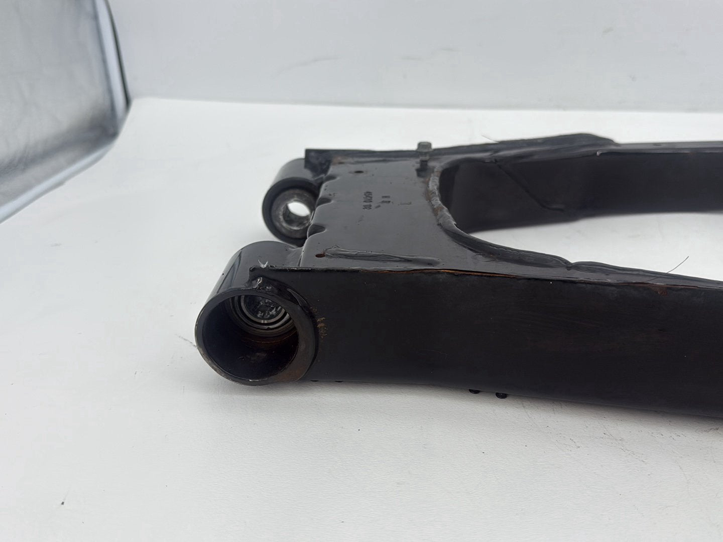 2005 Harley Touring FLHRCI Road King Classic OEM Rear Fork Swingarm Swing Arm