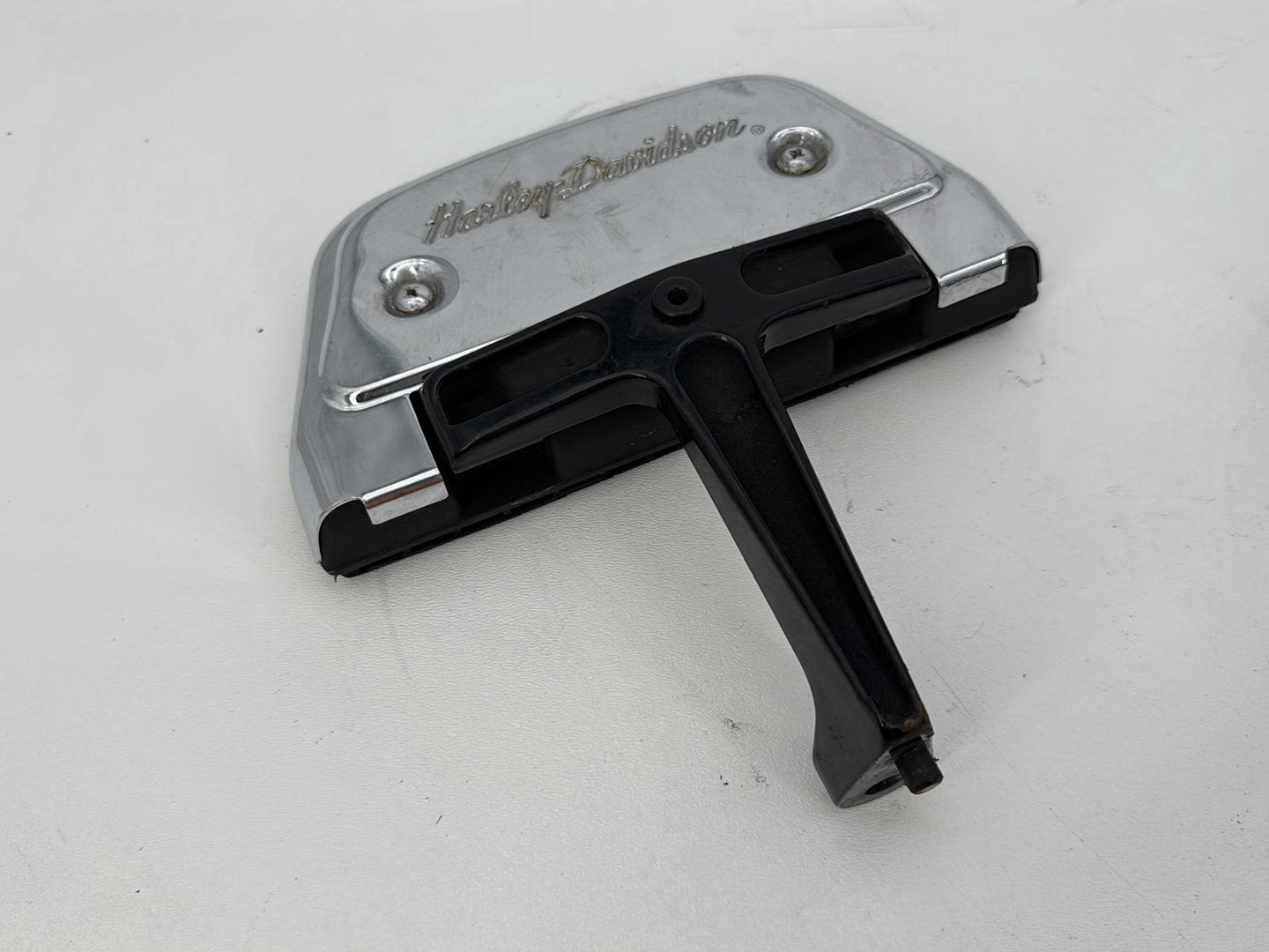 1999 - 2006 Harley-Davidson Touring Electra Glide Classic Left & Right Passenger Floorboard Foot Rest 52719-93B