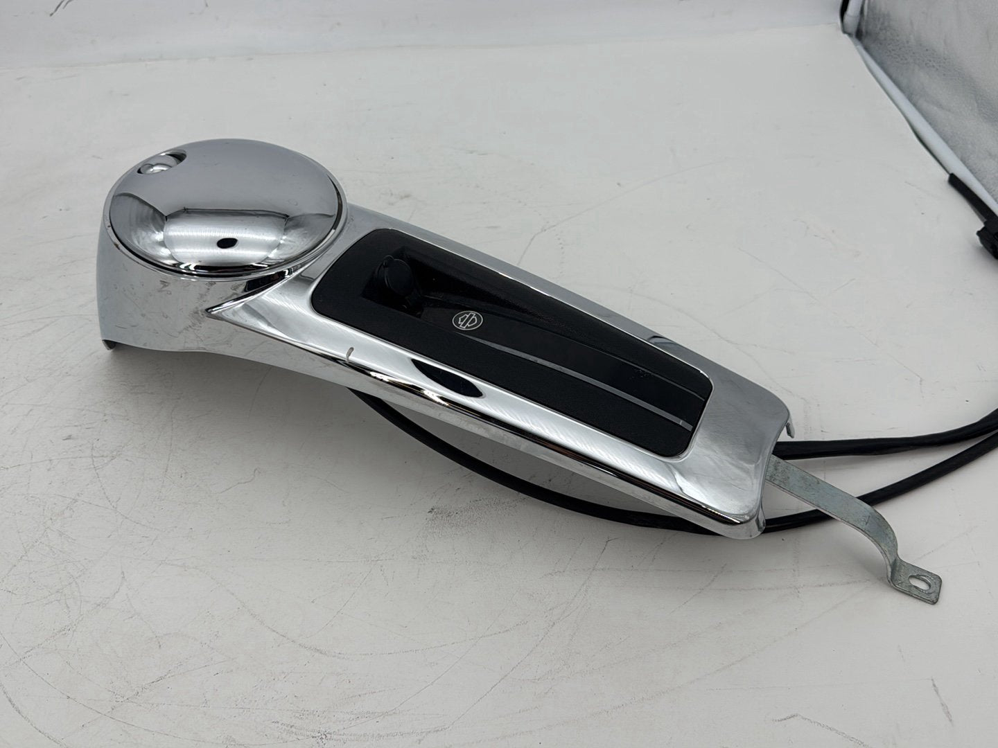 2008 - 2016 Harley-Davidson Touring Electra Glide Ultra Fuel Gas Tank Dash Console NOKey 61270-08
