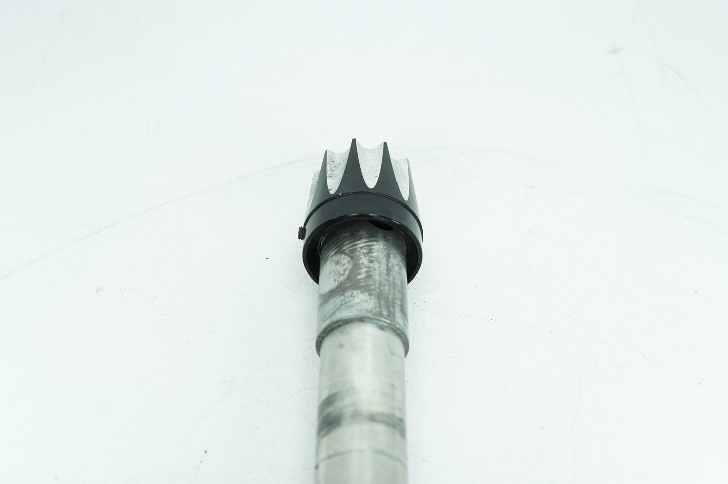 1999 - 2006 Harley-Davidson Touring Electra Ultra Front Wheel Axle Bolt Shaft 43364-00