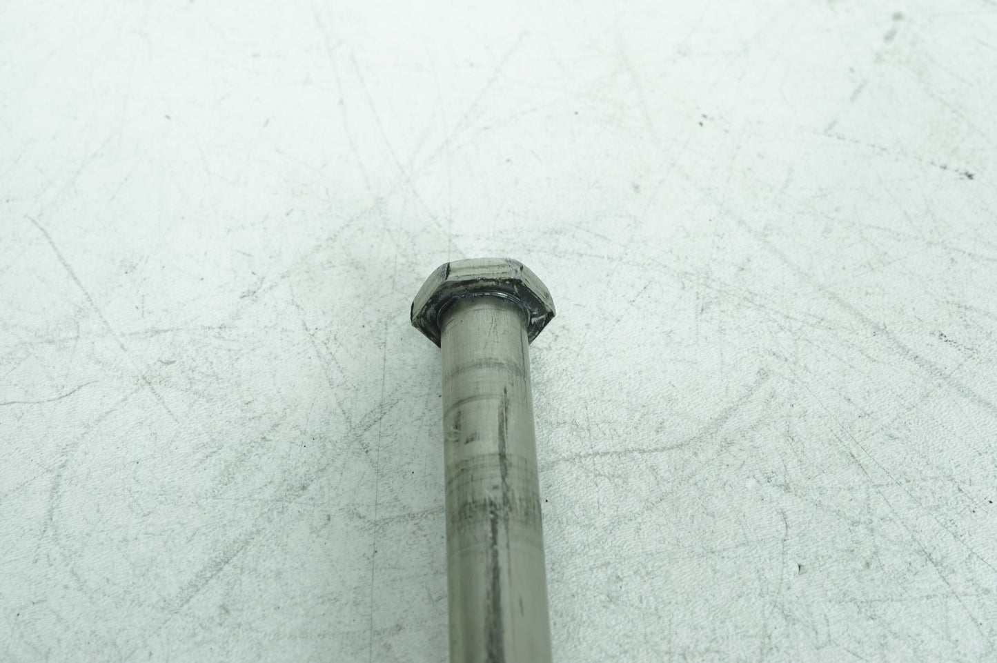 2007 - 2017 Harley-Davidson Dyna Low Rider Rear Fork Swingarm Pivot Bolt Shaft 47641-06