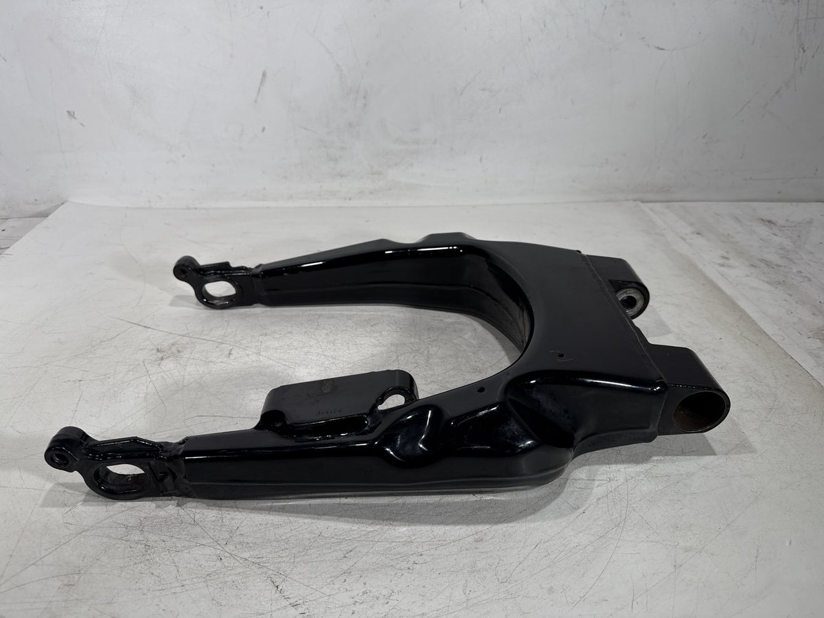2013 Harley Street Glide Touring FLHX OEM Rear Fork Swingarm Swing Arm
