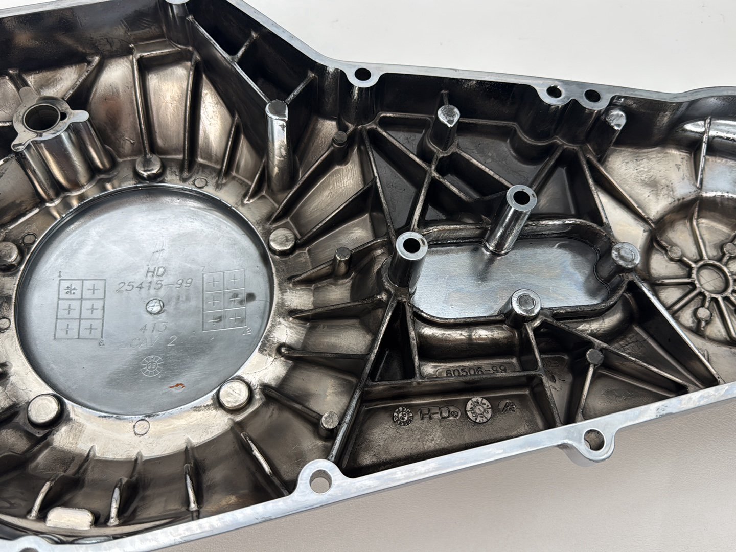 1999 - 2006 Harley-Davidson Dyna Wide Glide Outer Primary Clutch Cover 60506-99