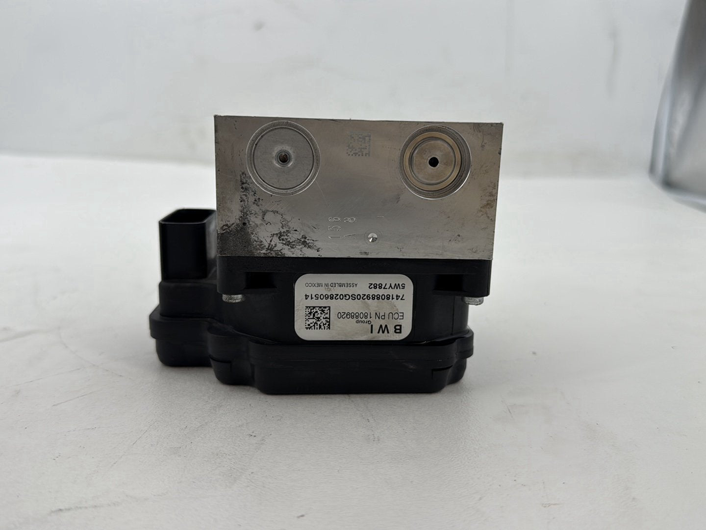 2011 Harley Road King Touring FLHRC Classic OEM ABS Brake Pump & Control Module