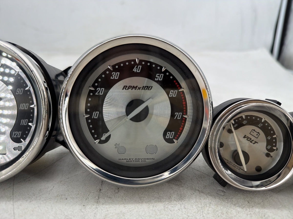 09 Harley Electra Glide Touring CVO Eagle Air Oil Volt Fuel Tacho Speedo Gauges