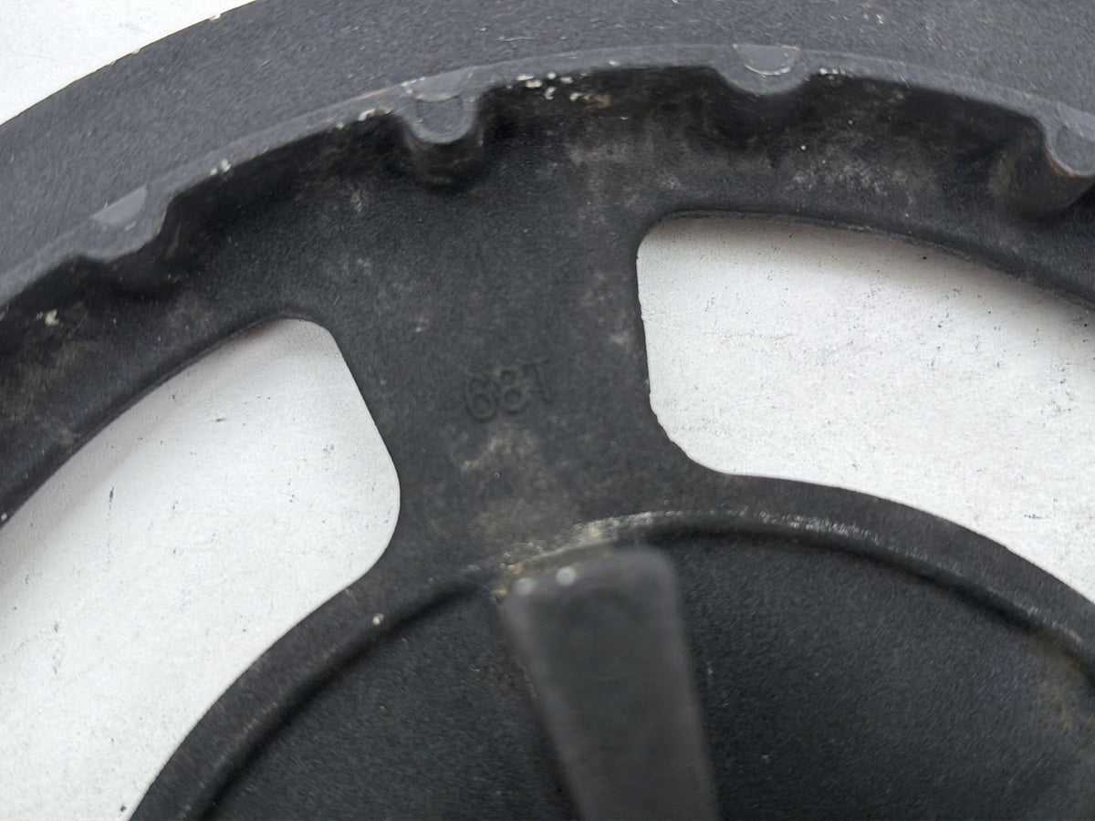 2011 Harley Road Glide Touring FLTRX OEM Rear Driver Pulley Sprocket 68T 1"