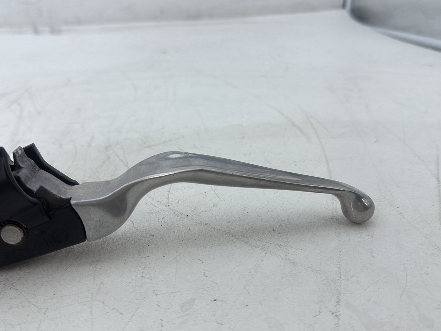2005 Harley Heritage Softail Classic OEM Front Right Brake Lever Master Cylinder
