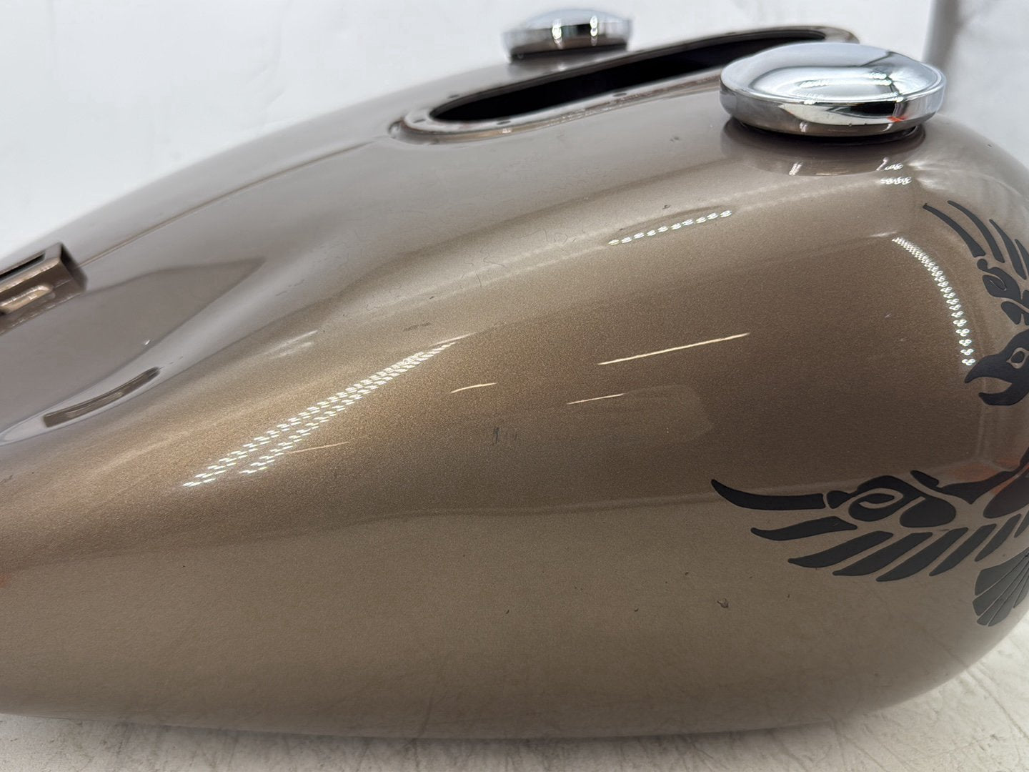 2004 Harley Road King Touring Custom FLHRSI OEM Fuel Gas Tank Gasoline Reservoir