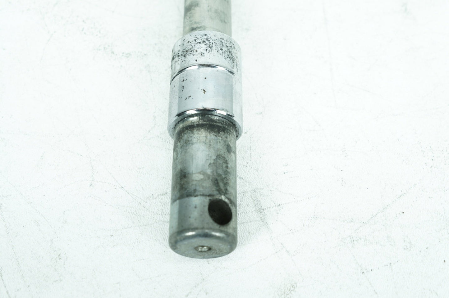 1999 - 2006 Harley-Davidson Touring Electra Glide Ultra Front Wheel Axle Bolt Shaft 43364-00
