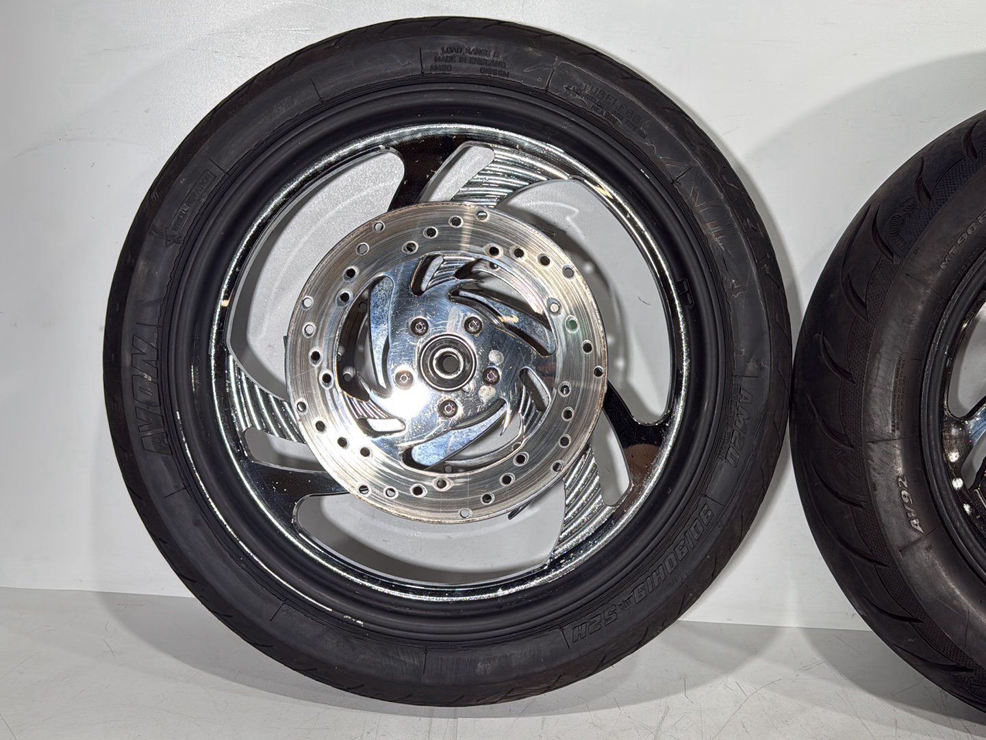1999 - 2006 Harley-Davidson Dyna Low Rider Front & Rear Wheel Rim Tire MT90B16, 90/90H19 52H, 16" 19"