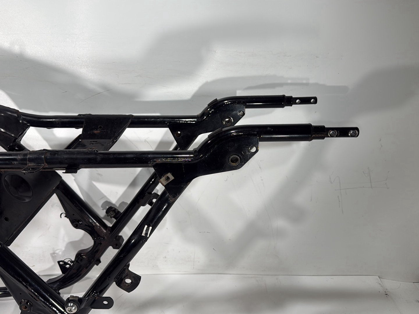 1996 Harley Electra Glide Touring FLHT OEM Body Main Frame Chassis SLVG