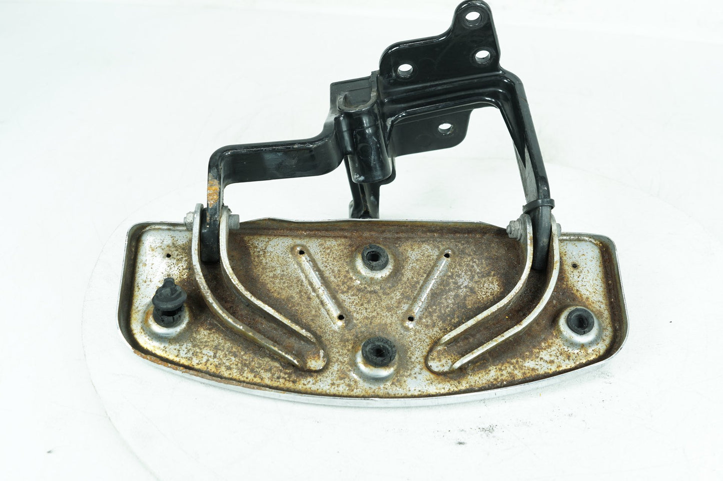 1999 - 2006 Harley-Davidson Softail Fat Boy Left Driver 1 Floorboard Foot Rest 33630-00A