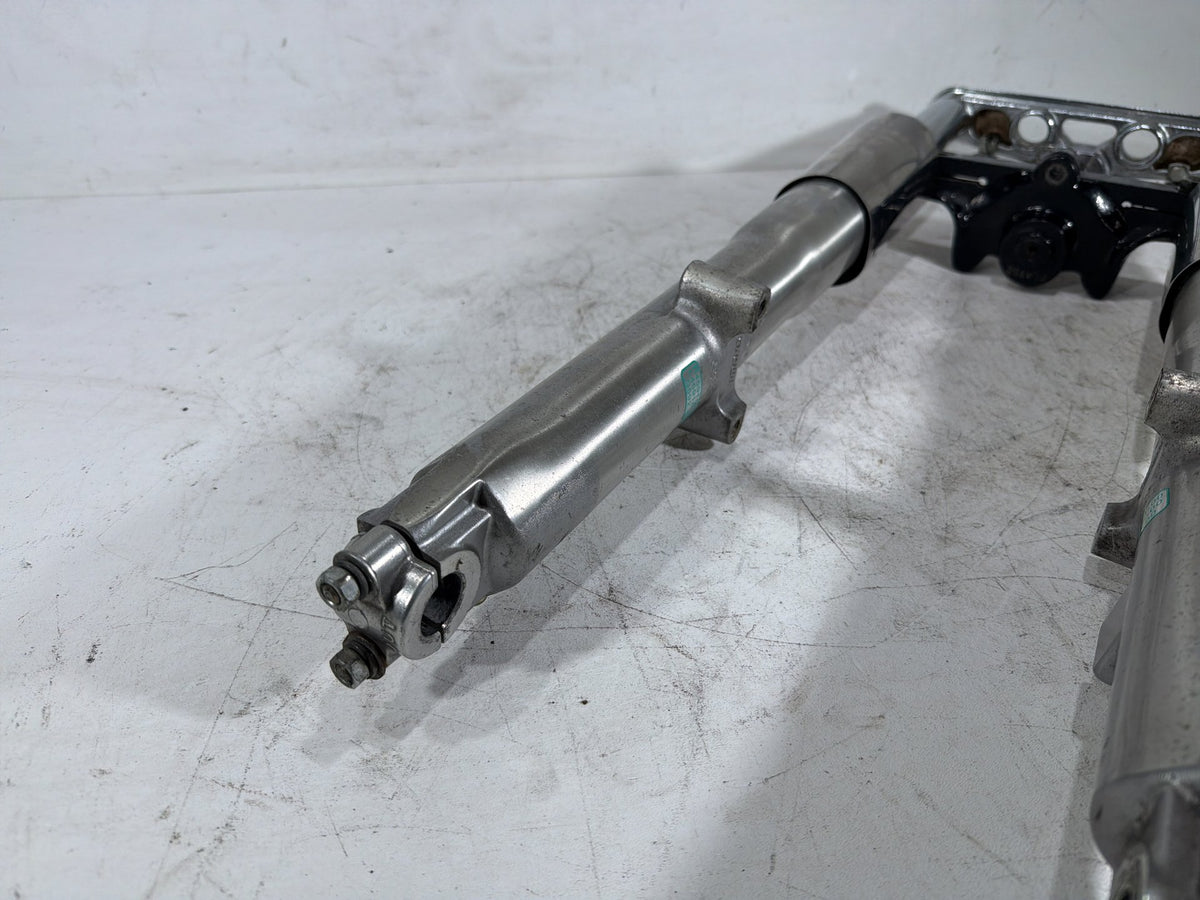 2001 Harley Fat Boy Softail OEM Front Triple Tree Set & LH RH Fork Legs Sliders