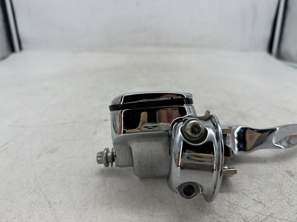 2004 Harley Electra Glide CVO Eagle OEM Front Right Brake Lever Master Cylinder