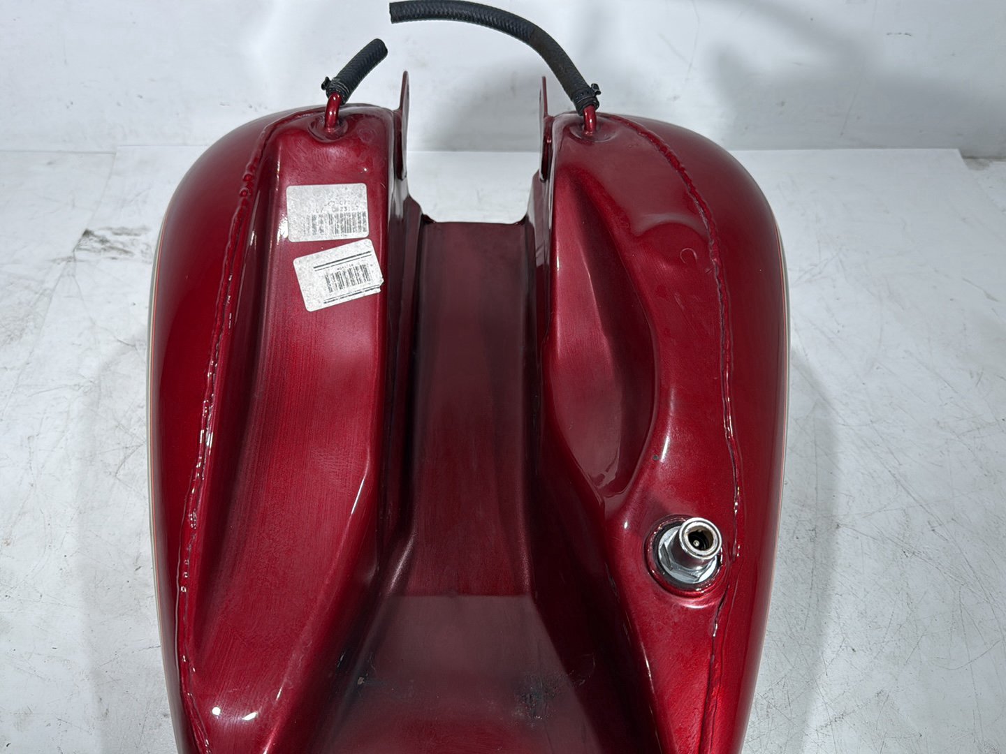 2007 Harley Touring FLHTC Electra Glide Classic OEM Fuel Gas Tank Gasoline Reservoir