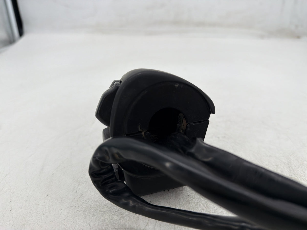 2012 Harley Electra Touring Ultra OEM Right Engine Start Kill Switches Controls