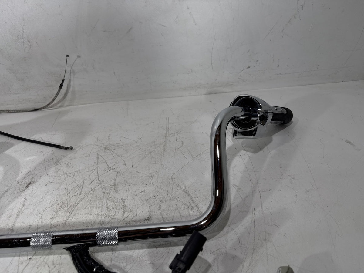 07 Harley Electra Touring CVO OEM Handlebars Left Right Switches Controls Chrome