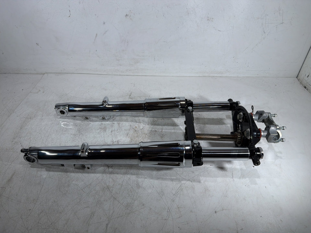 10 Harley Street Glide Touring OEM Front Triple Tree Set LH RH Fork Legs Sliders